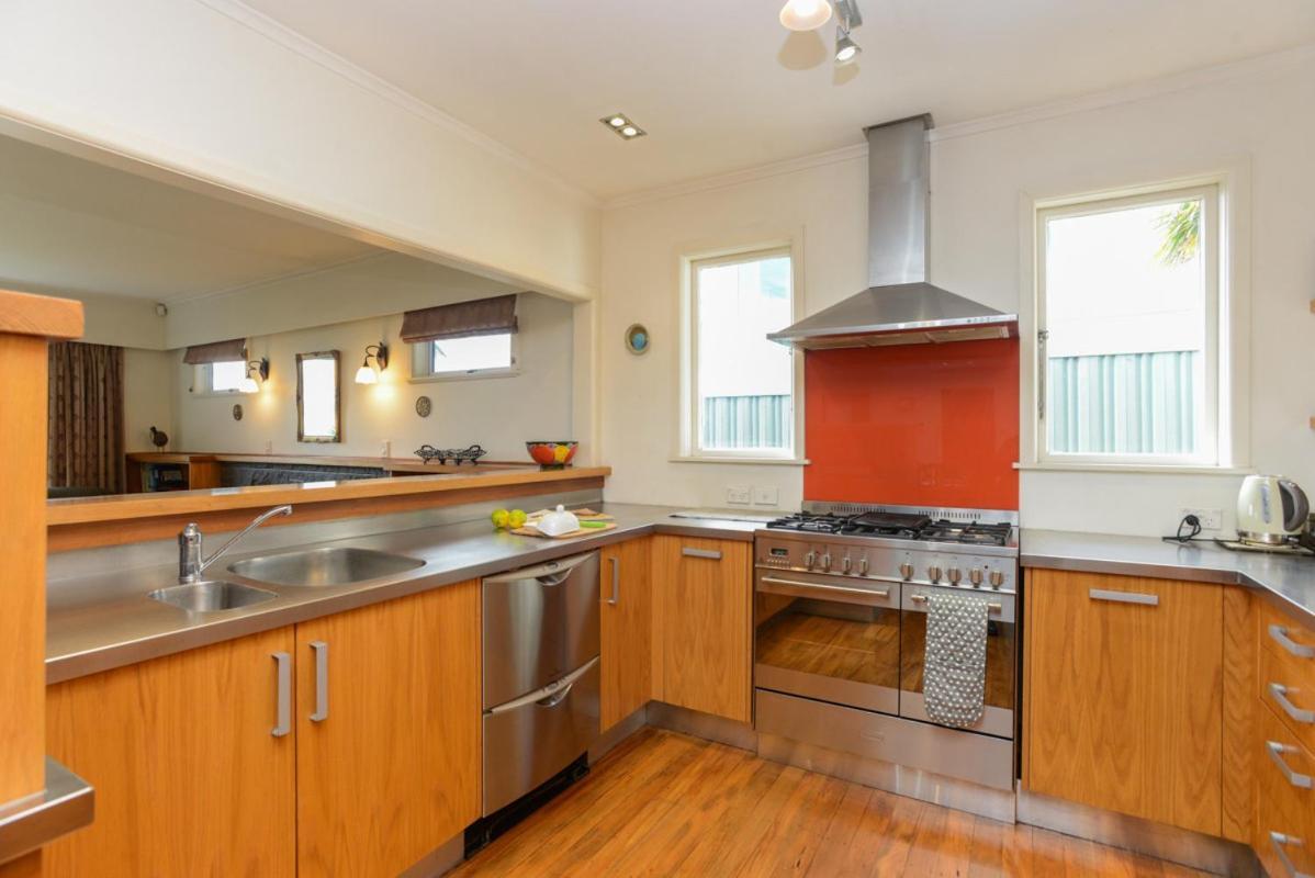 Breakwater Cottage - Napier Holiday Home Esterno foto