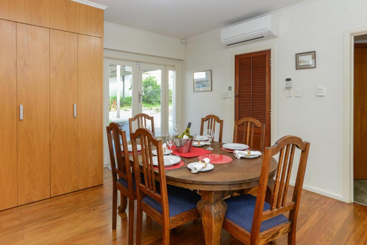 Breakwater Cottage - Napier Holiday Home Esterno foto